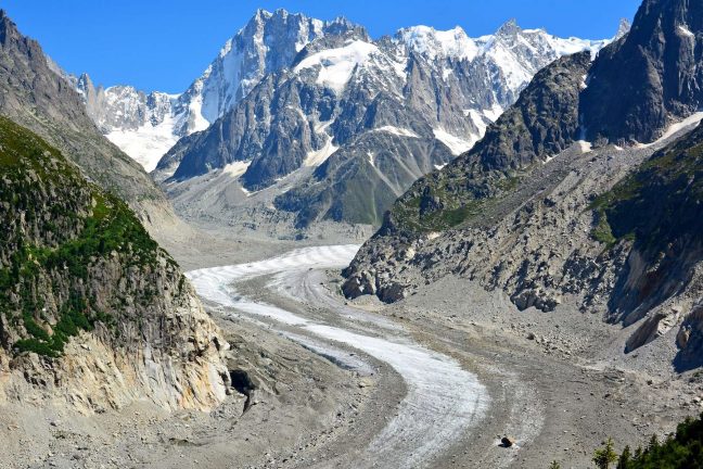 Emmanuel Macron : la fonte du glacier du Mont Blanc est une preuve du ...